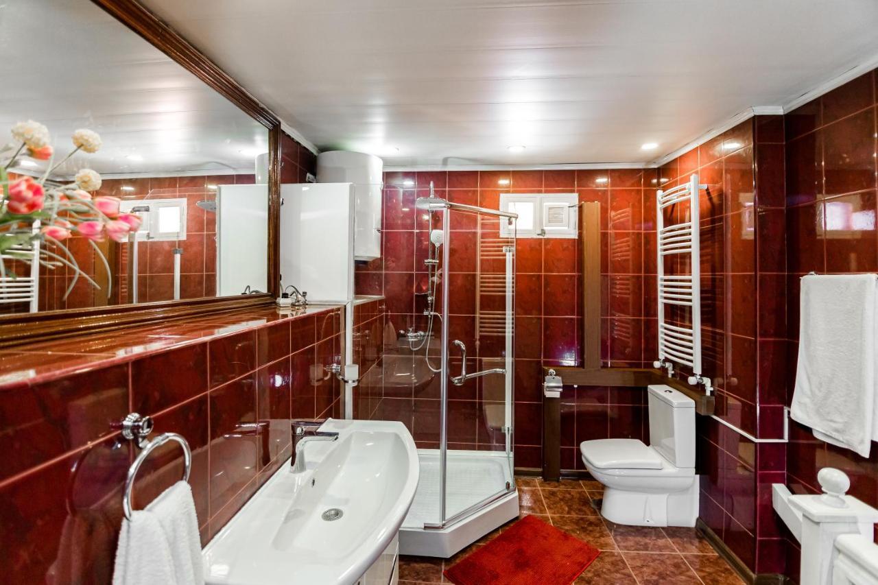 Rustaveli Central Aparthotel ティビリシ エクステリア 写真